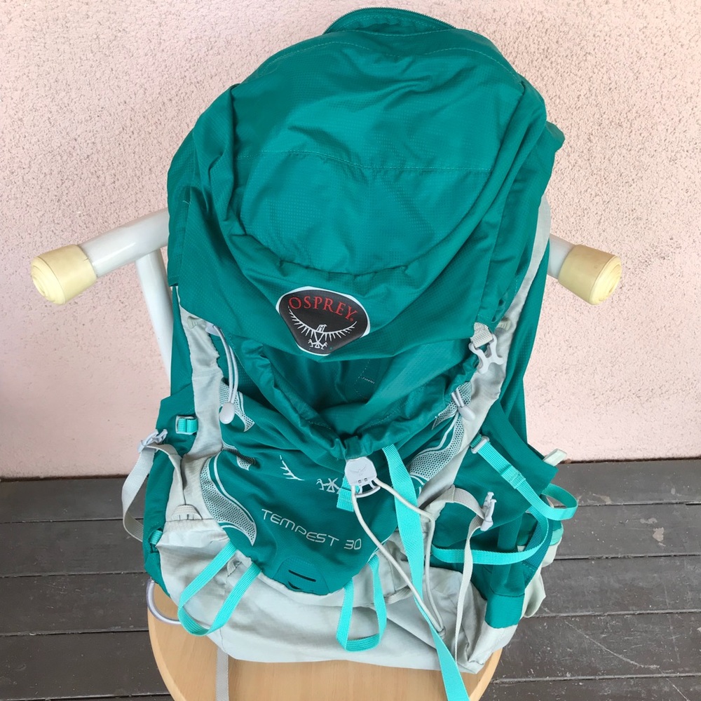 Osprey Tempest 30 Backpack in Tourmaline Green S/M
